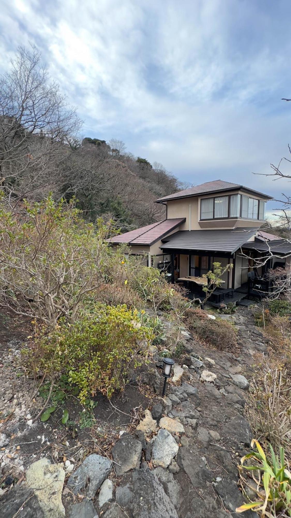 伊豆高原 温泉付別荘 Isana Mountain